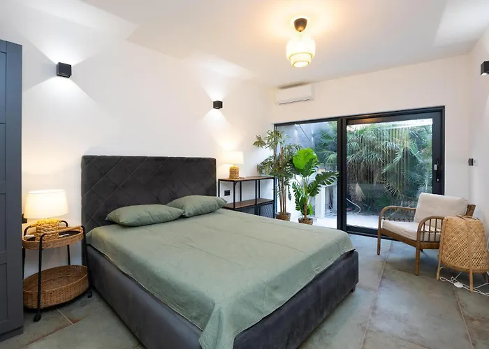 Дом отдыха Amazing In Kastel Stari With Wifi *