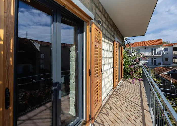 Дом отдыха Amazing In Kastel Stari With Wifi *