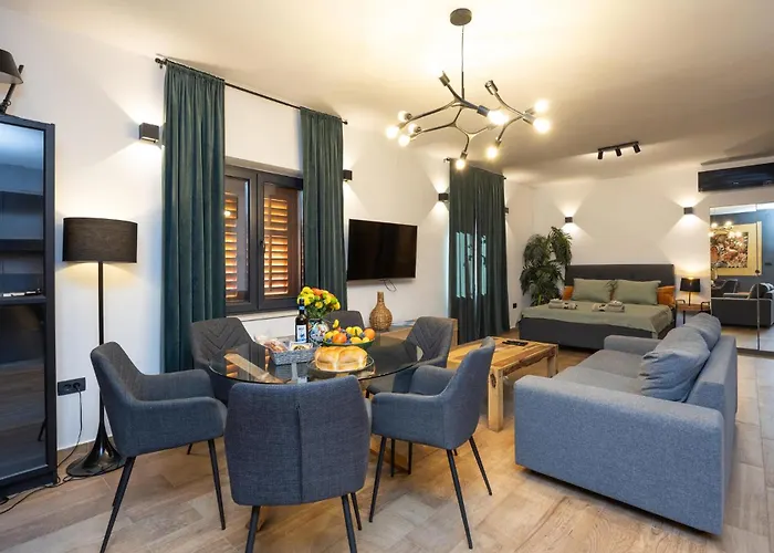 Amazing In Kastel Stari With Wifi Дом отдыха