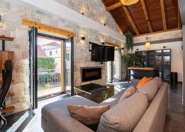 Amazing In Kastel Stari With Wifi Дом отдыха *