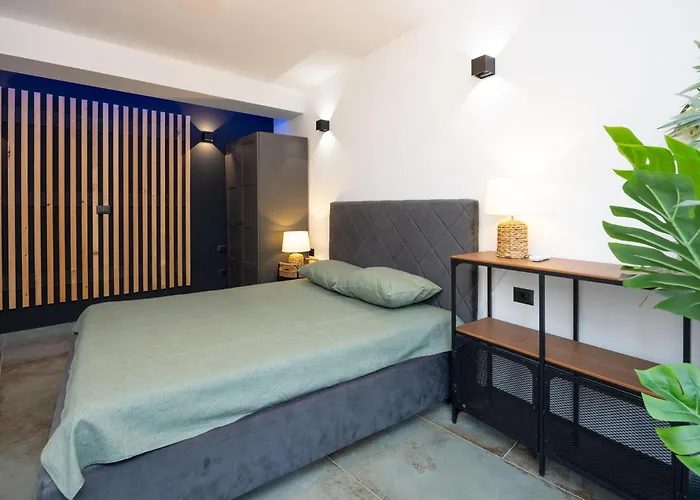 Amazing In Kastel Stari With Wifi Дом отдыха Каштела