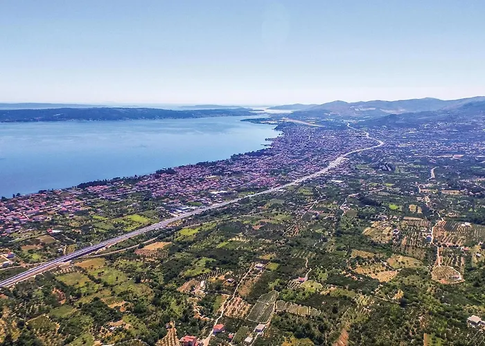 Amazing In Kastel Stari With Wifi Дом отдыха *